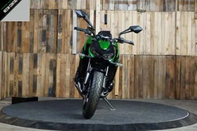 Kawasaki Z1000 (2019) thumbnail 3