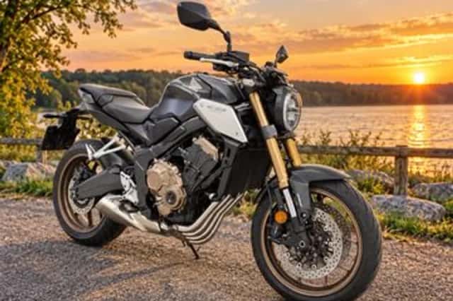 Honda CB650R (2021) thumbnail 1
