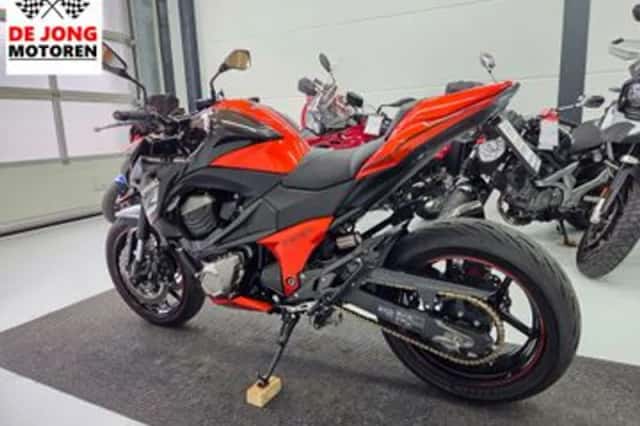 Kawasaki Z800 Performance (2014) thumbnail 6