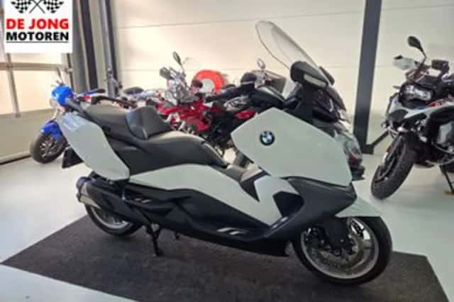 BMW C 650 GT (2016) thumbnail 4