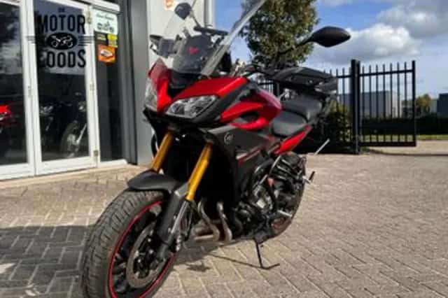 Yamaha Tracer 900 (2016) thumbnail 5