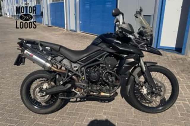 Triumph Tiger 800 XC (2014) thumbnail 1