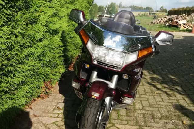 Honda Gold Wing (1997) thumbnail 3