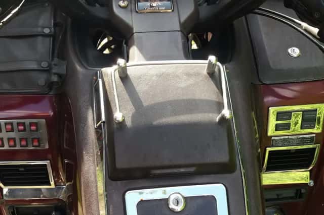 Honda Gold Wing (1997) thumbnail 5