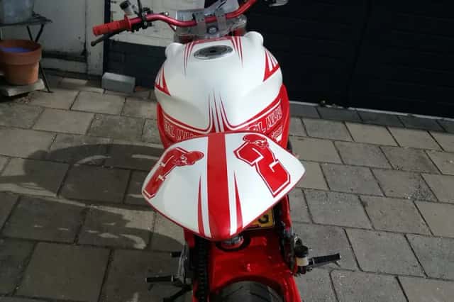Kawasaki ZXR 750 (1991) thumbnail 4