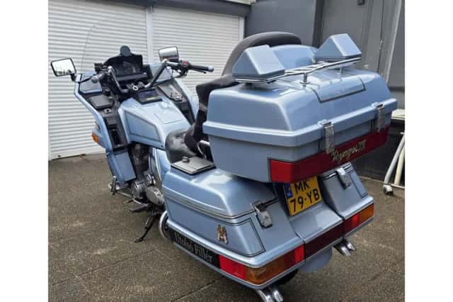 Kawasaki ZG 1200 Voyager XII (1987) thumbnail 5