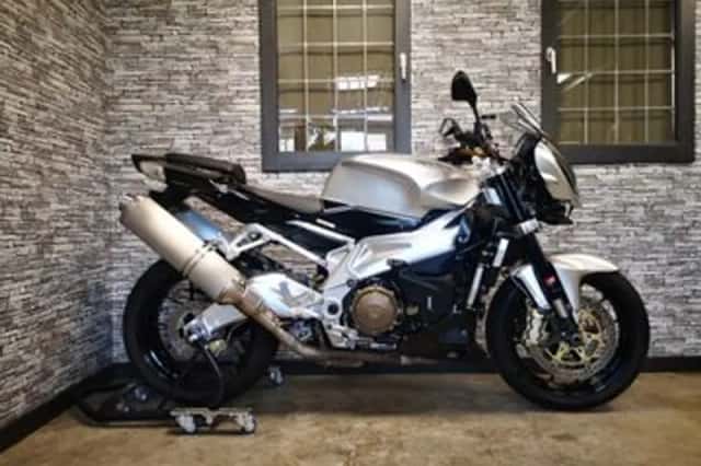 Aprilia Tuono 1000 R (2009) thumbnail 1
