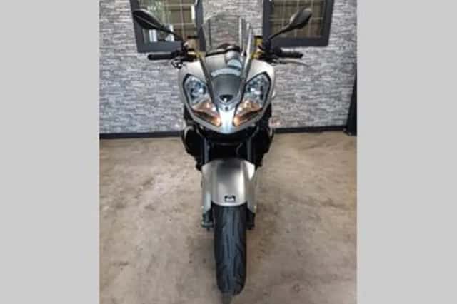 Aprilia Tuono 1000 R (2009) thumbnail 3