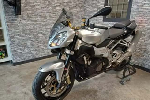 Aprilia Tuono 1000 R (2009) thumbnail 6