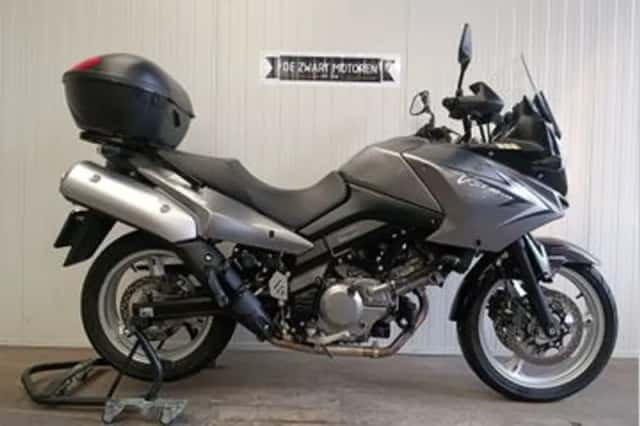 Suzuki V-Strom (2010) thumbnail 1