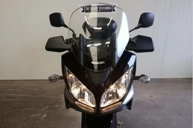Suzuki V-Strom (2010) thumbnail 6