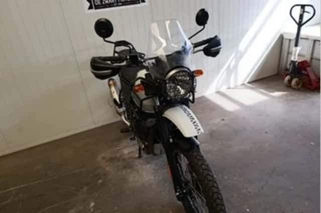 Royal Enfield Himalayan (2019) thumbnail 3