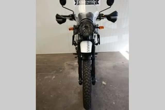 Royal Enfield Himalayan (2019) thumbnail 4