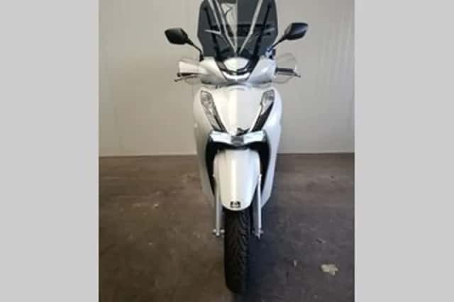 Honda SH 350I (2023) thumbnail 4