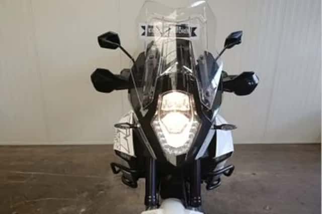 KTM 1290 Super Adventure (2015) thumbnail 6