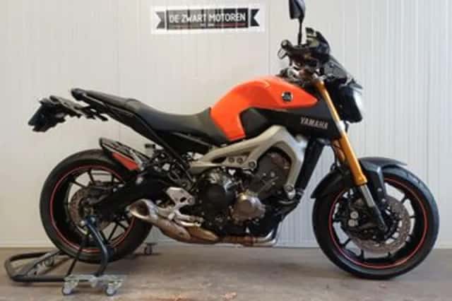 Yamaha MT-09 (2014) thumbnail 1