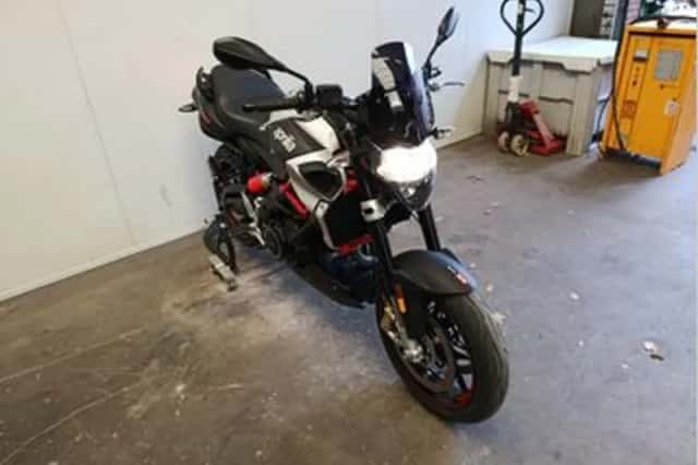 Aprilia Shiver 900 (2018) thumbnail 3