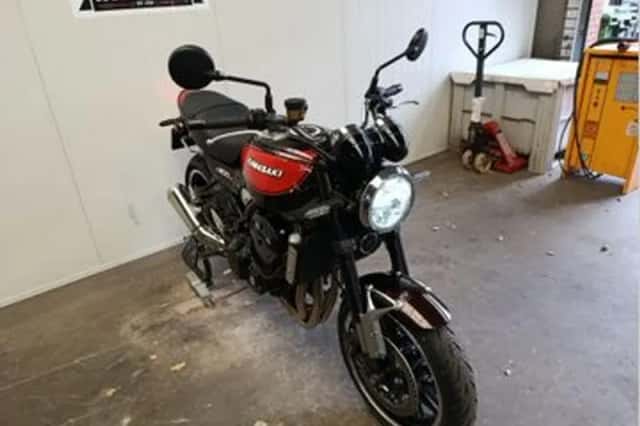 Kawasaki Z900RS (2018) thumbnail 3