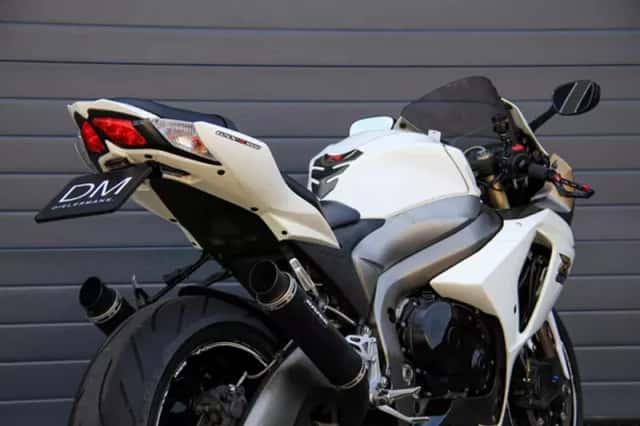 Suzuki GSX-R1000 (2010) thumbnail 3