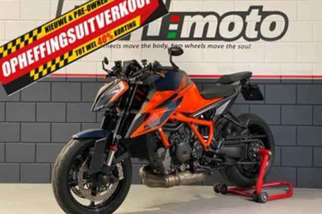 KTM 1290 SuperDuke R (2020) thumbnail 3