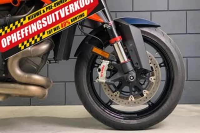 KTM 1290 SuperDuke R (2020) thumbnail 6