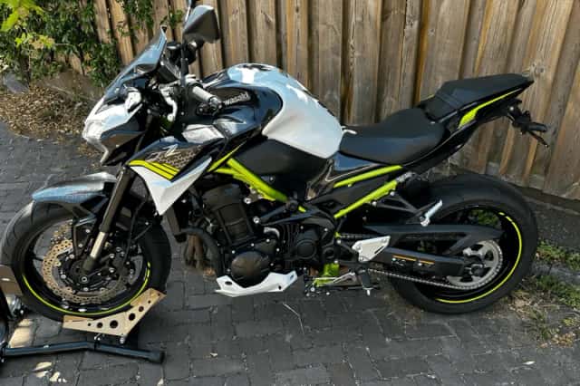 Kawasaki Z900 (2020) thumbnail 3