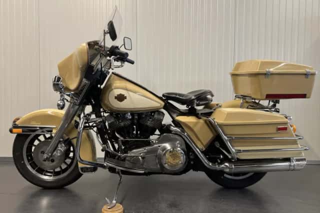 Harley-Davidson Electra Glide (1983) thumbnail 3