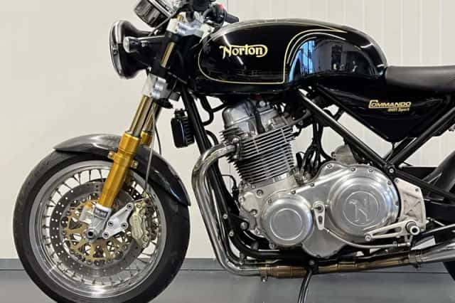 Norton Commando 961 Sport (2012) thumbnail 4
