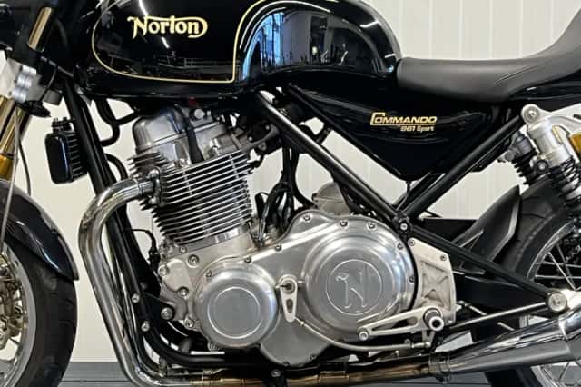 Norton Commando 961 Sport (2012) thumbnail 6