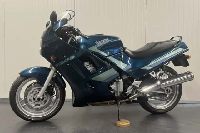 Triumph Trophy 1200 (1994) thumbnail 2
