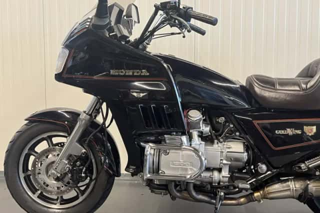 Honda GL 1200 GOLD WI (1985) thumbnail 4