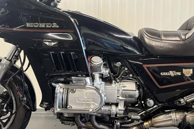 Honda GL 1200 GOLD WI (1985) thumbnail 6