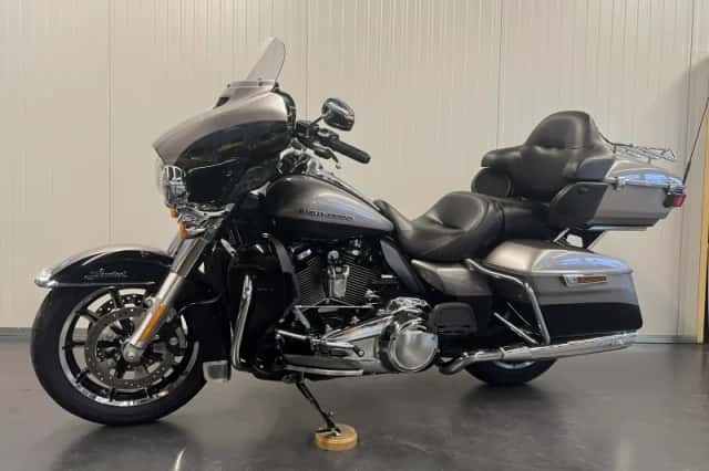 Harley-Davidson Ultra Limited (2017) thumbnail 2