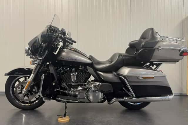 Harley-Davidson Ultra Limited (2017) thumbnail 3
