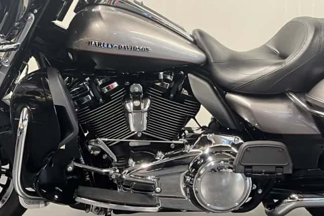 Harley-Davidson Ultra Limited (2017) thumbnail 6