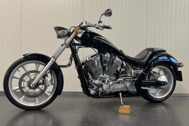 Honda VT1300CX (2010) thumbnail 3