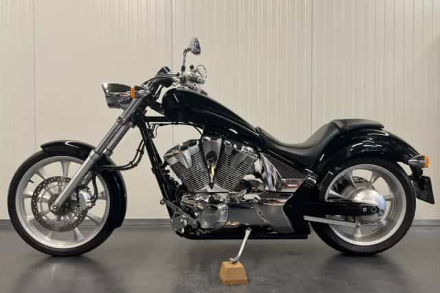 Honda VT1300CX (2010) thumbnail 4