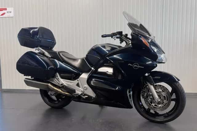Honda ST 1300 PAN European (2002) thumbnail 1