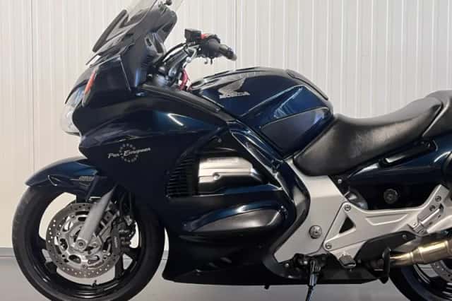 Honda ST 1300 PAN European (2002) thumbnail 4