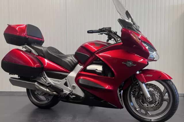 Honda ST 1300 Pan European (2009) thumbnail 1