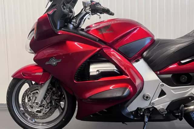 Honda ST 1300 Pan European (2009) thumbnail 4