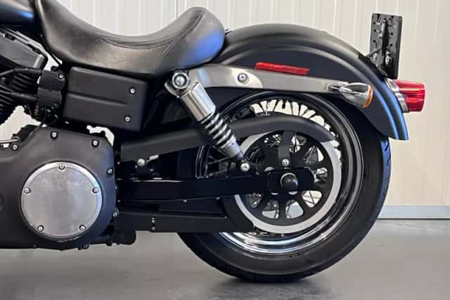 Harley-Davidson Street Bob (2007) thumbnail 6