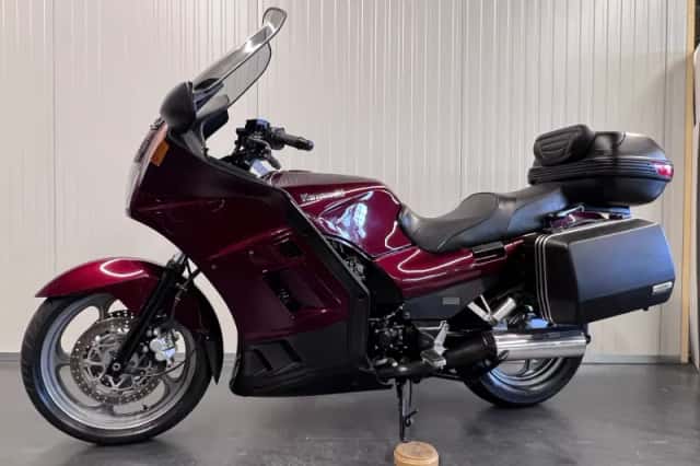 Kawasaki 1000 GTR (1996) thumbnail 2