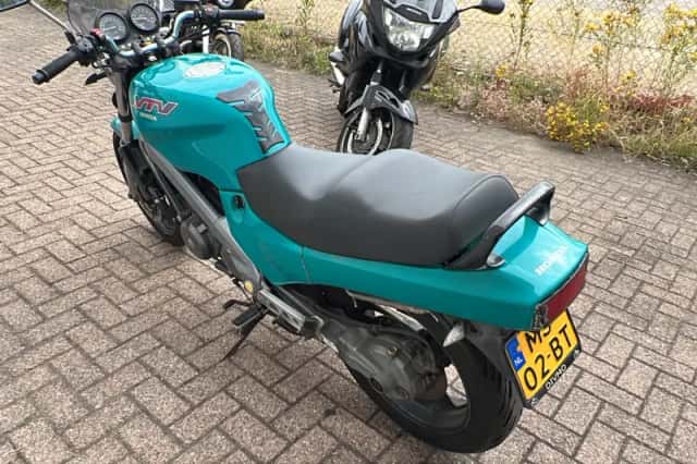 Honda NTV 650 (1993) thumbnail 2