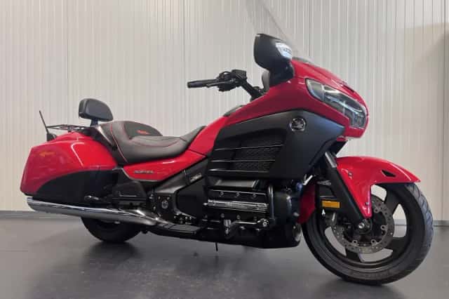 Honda GL 1800 Goldwing Bagger (2013) thumbnail 1