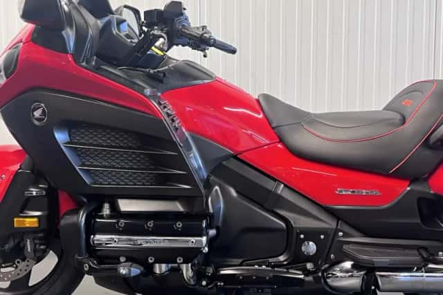 Honda GL 1800 Goldwing Bagger (2013) thumbnail 5