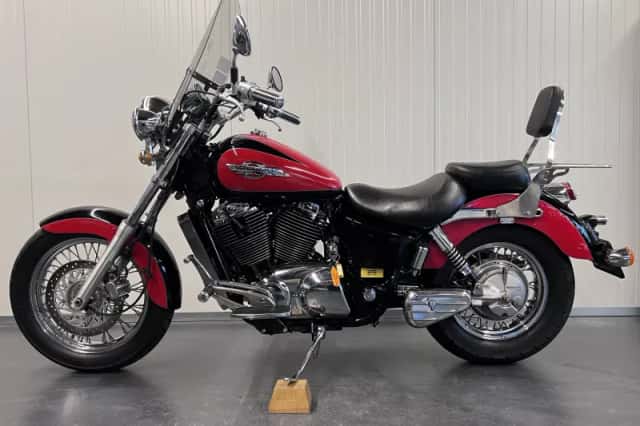 Honda VT 1100 (1995) thumbnail 3