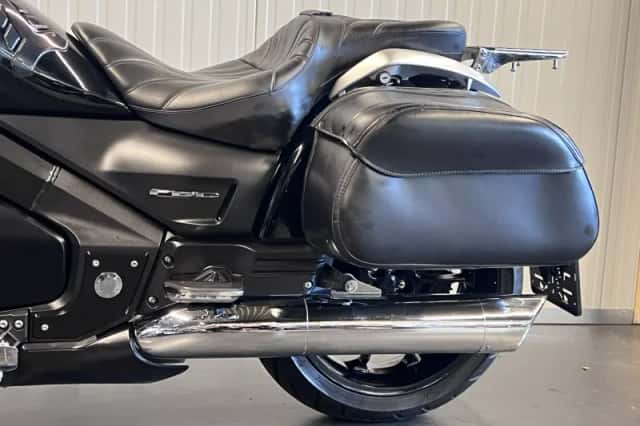 Honda Valkyrie (2014) thumbnail 5