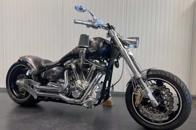 Yamaha XV 1600 CHOPPER (1999) thumbnail 1