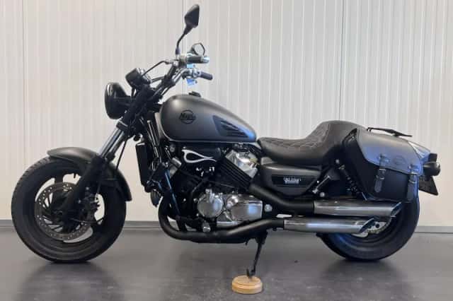 Honda VF 750 CUSTOM (1994) thumbnail 3